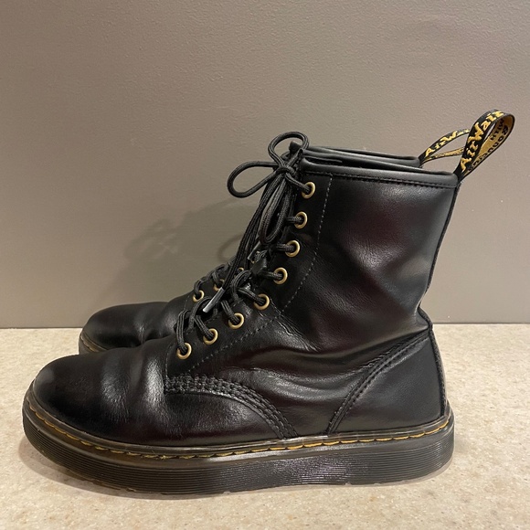 Dr. Martens Combat Boots Zavala Lace Up Leather Black Unisex / Size: M7, W8 - Picture 3 of 15